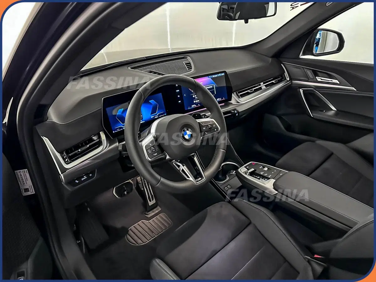 BMW X1 nuova a Milano (9)