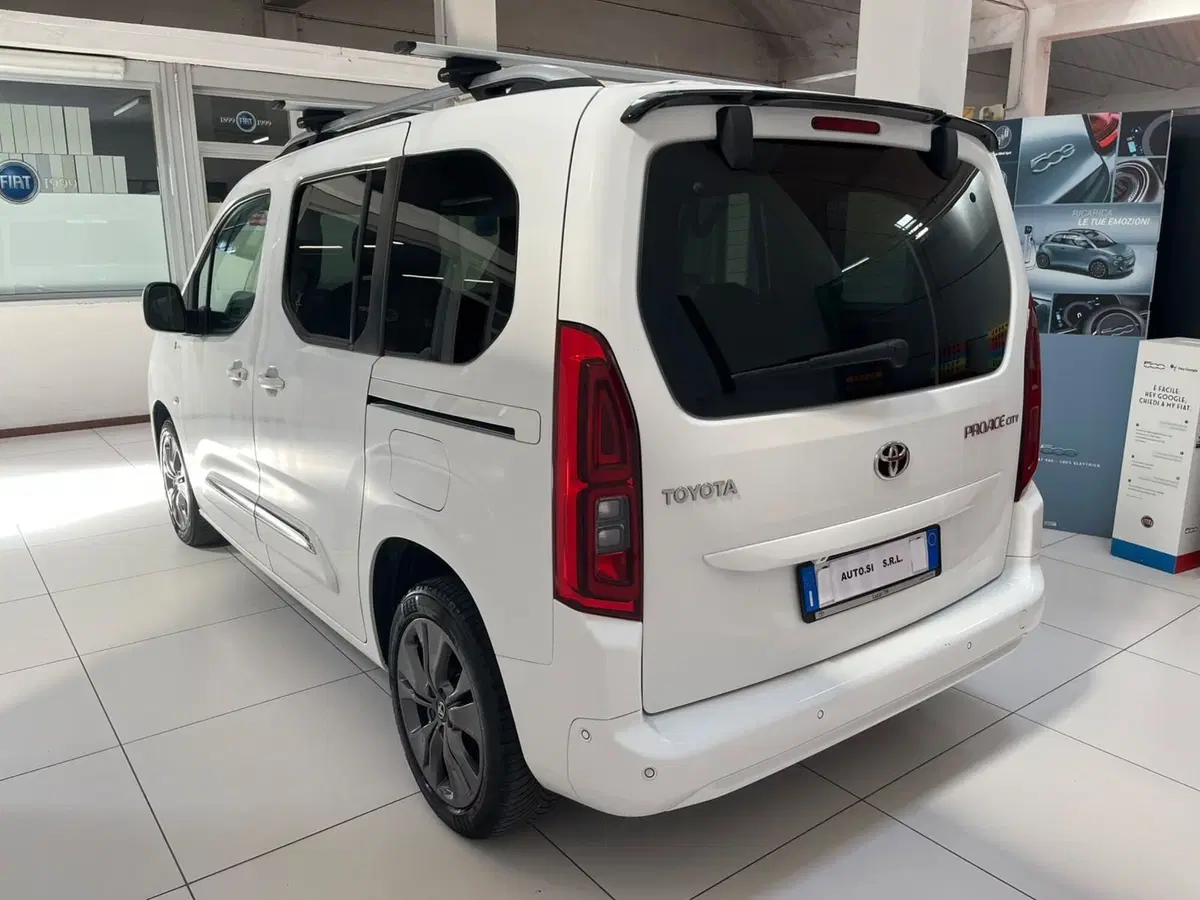 Toyota Proace City Verso usata a Lucca (7)