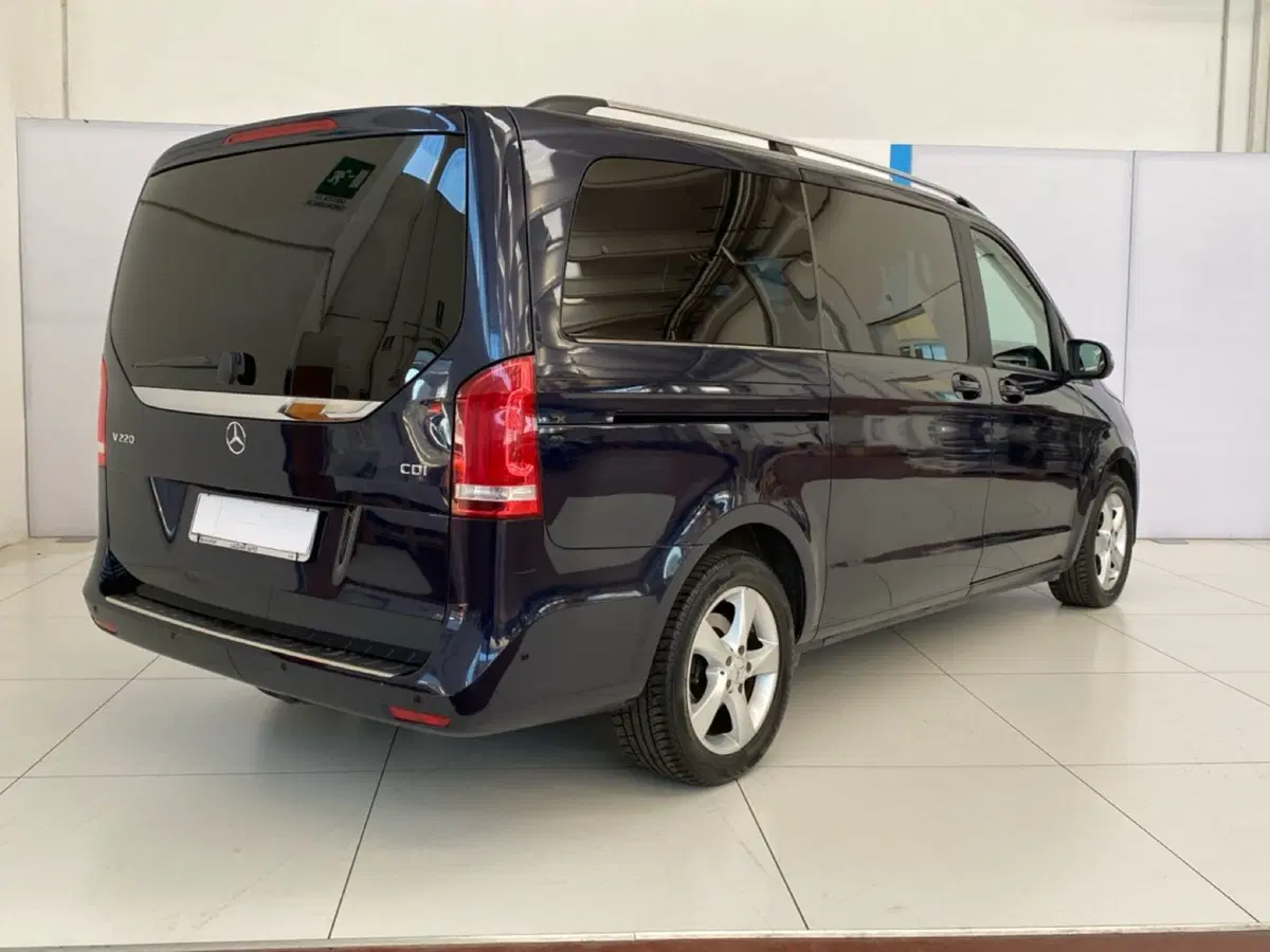 Mercedes-Benz Classe V usata a Lodi (4)
