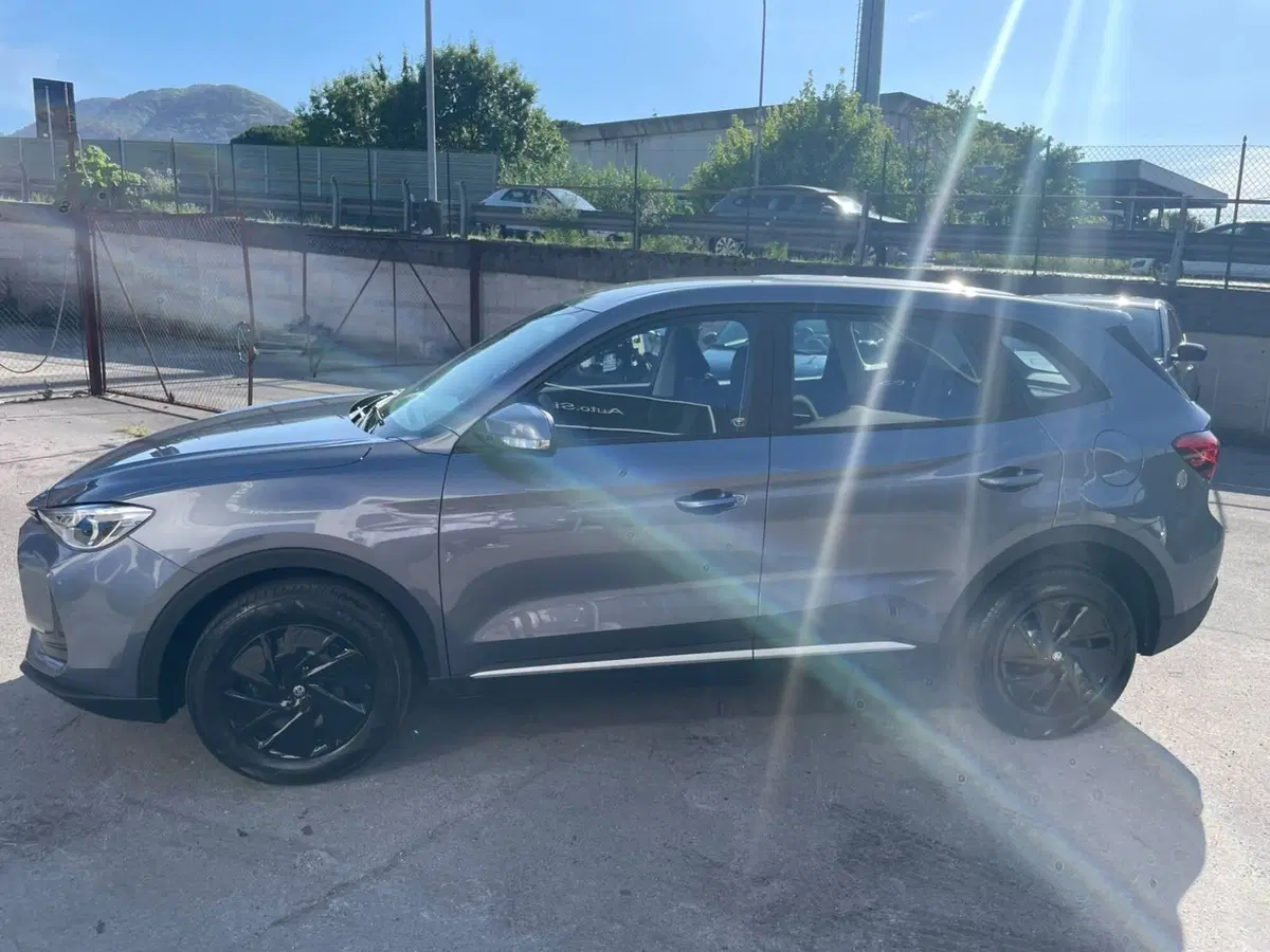 Mg ZS nuova a Lucca (2)