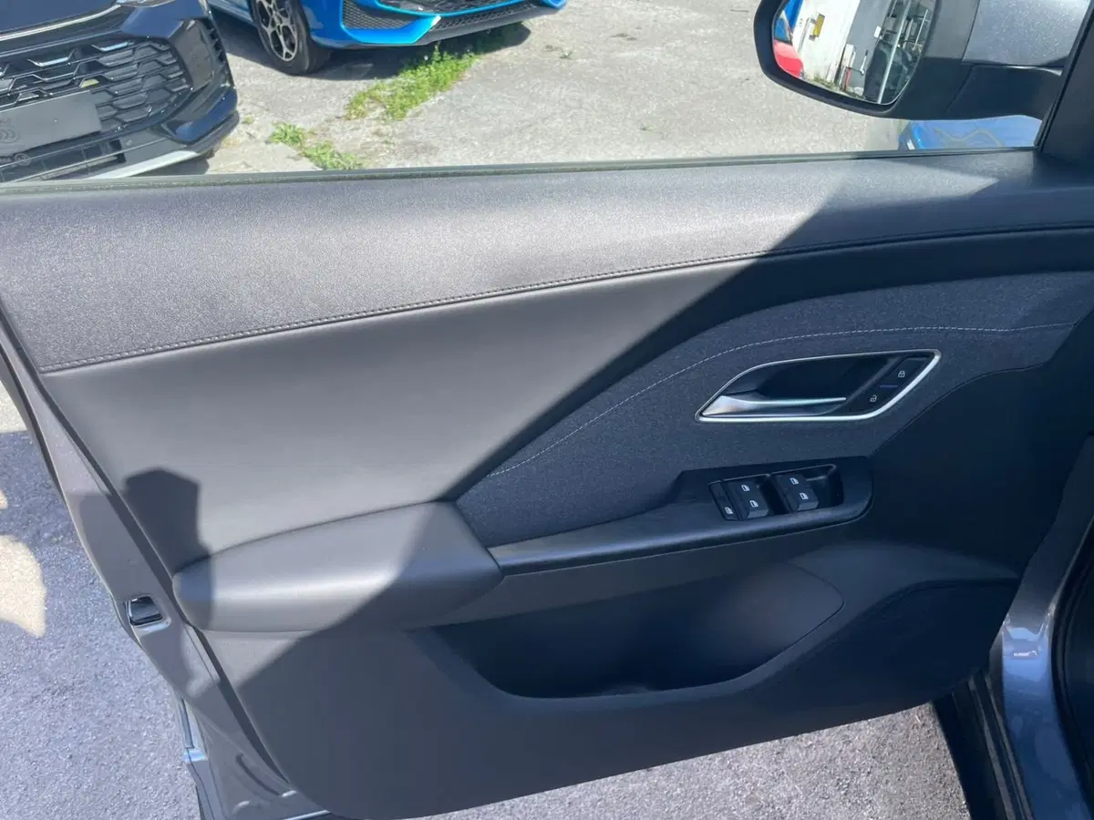 Mg ZS nuova a Lucca (8)