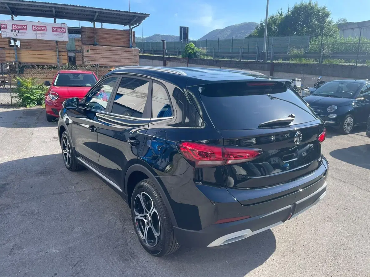 Mg ZS nuova a Lucca (3)