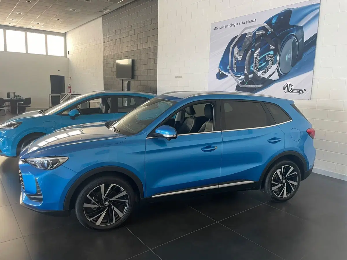 Mg ZS nuova a Lucca (2)