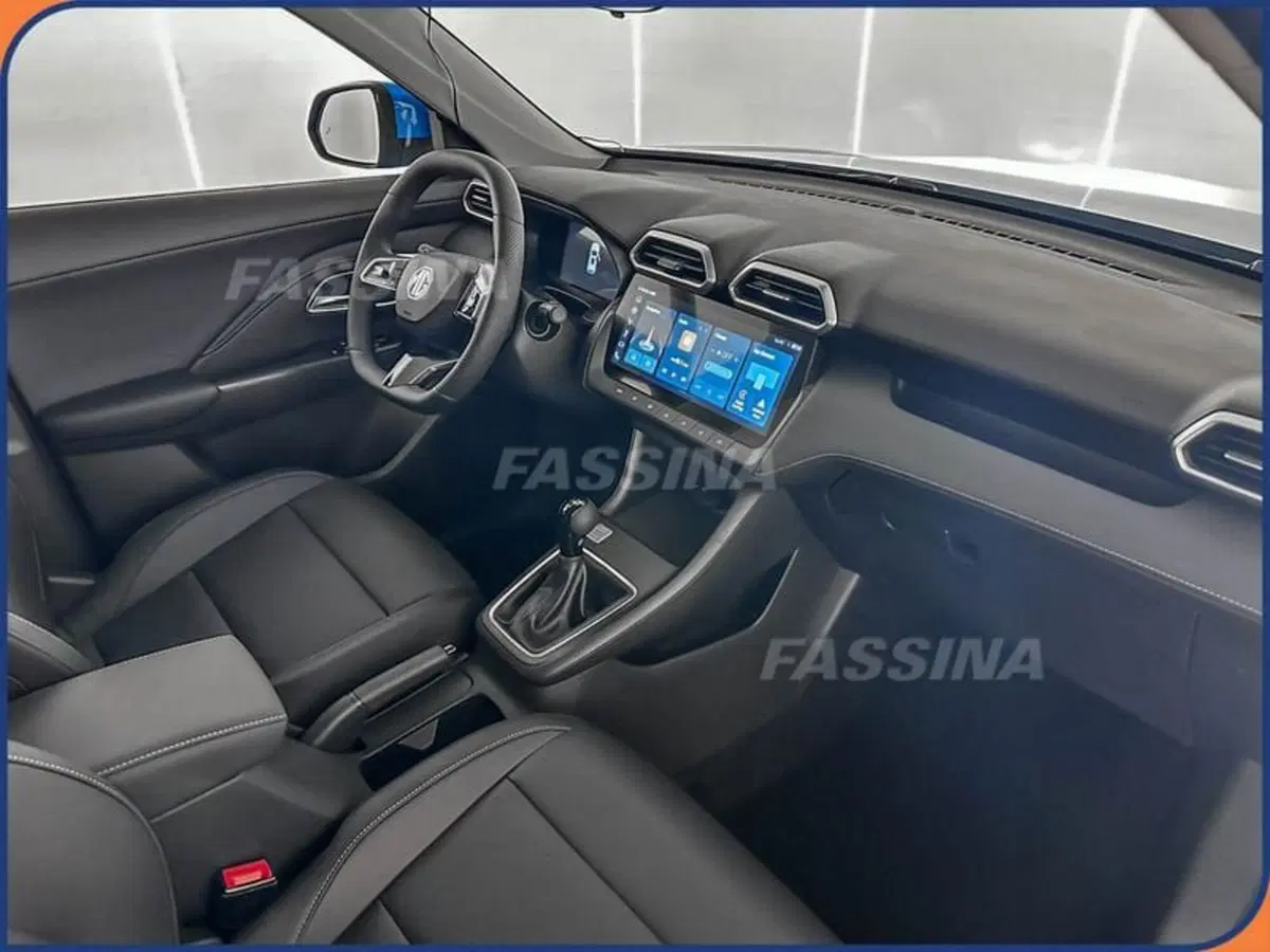 Mg ZS nuova a Milano (13)