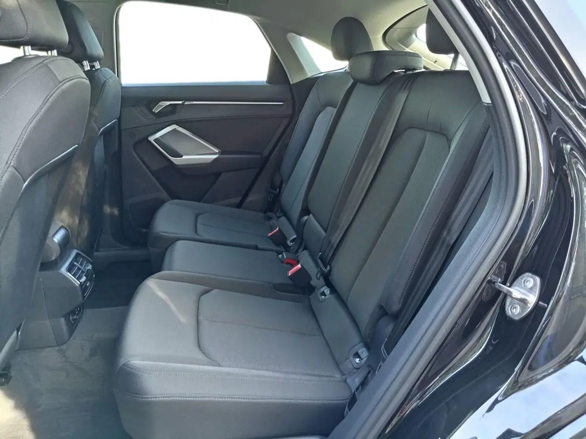 Audi Q3 Sportback usata a Bari (15)