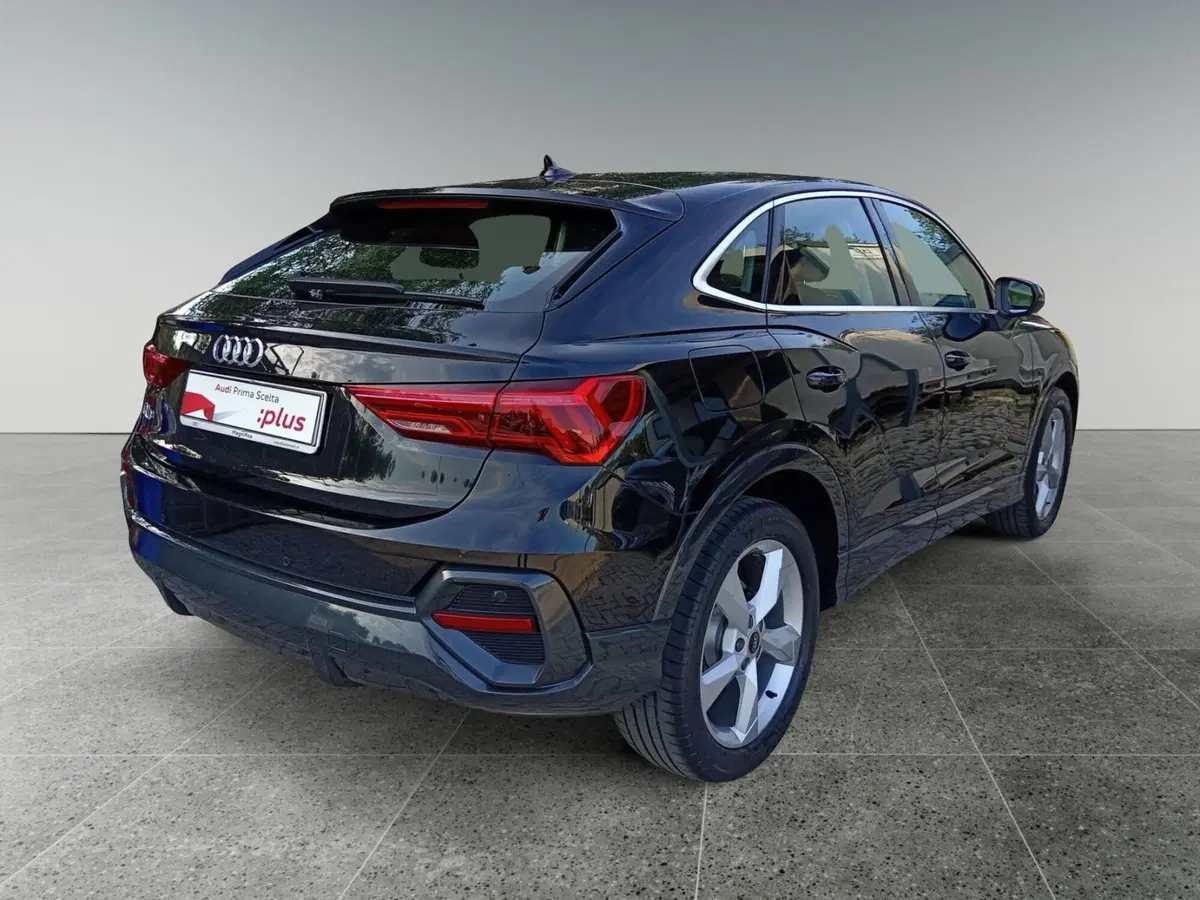 Audi Q3 Sportback usata a Bari (2)