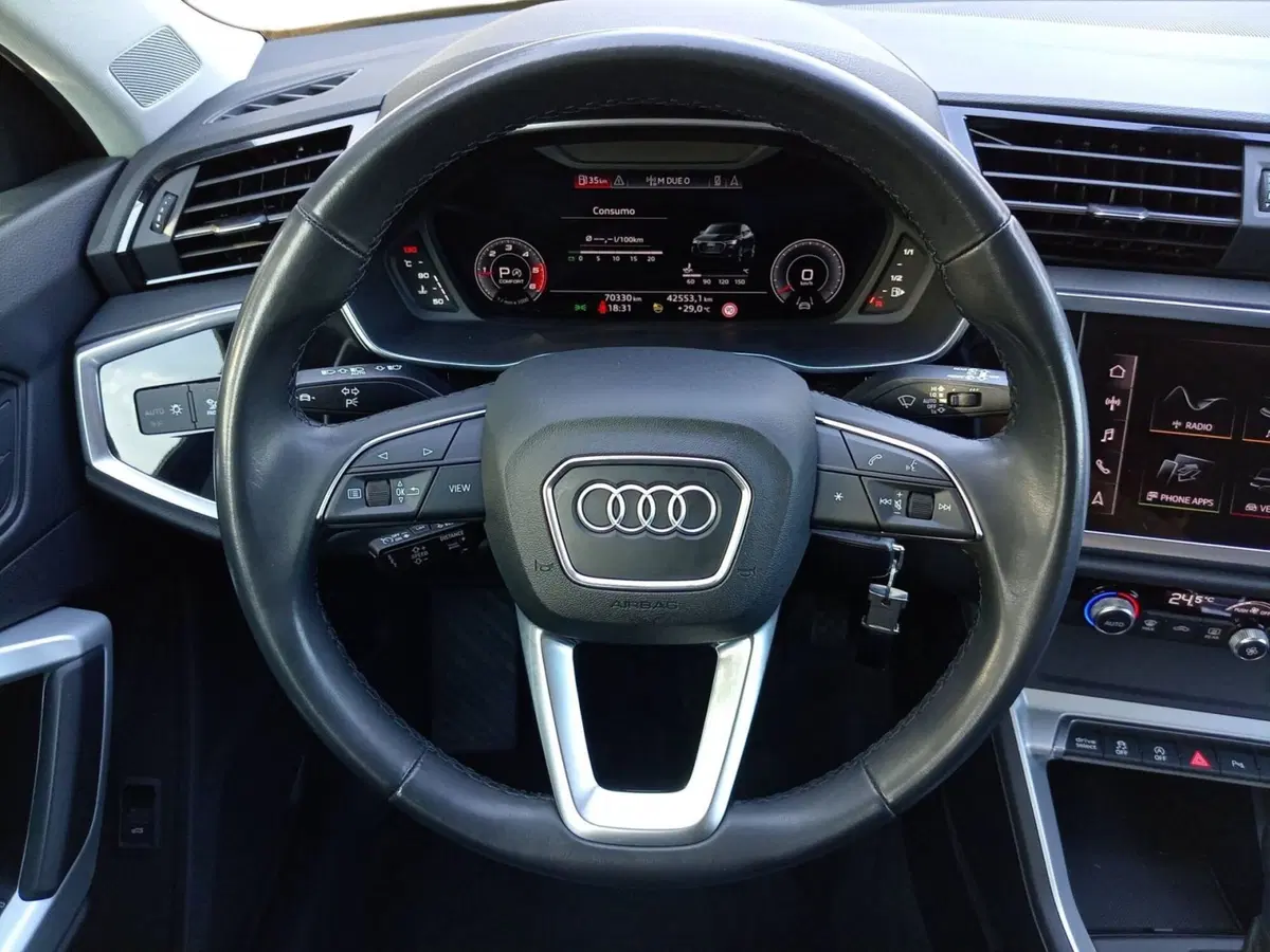 Audi Q3 Sportback usata a Bari (3)