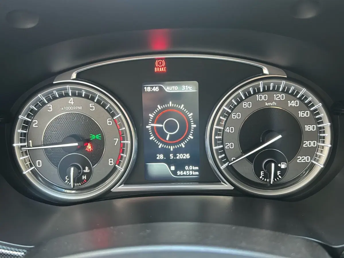 Suzuki Vitara usata a Vercelli (15)