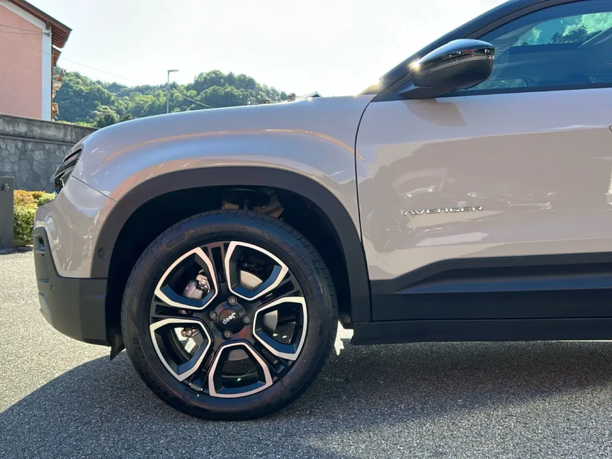 Jeep Avenger usata a Vercelli (10)