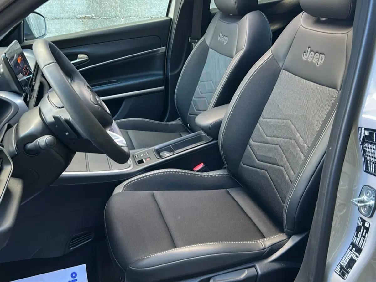 Jeep Avenger usata a Vercelli (20)