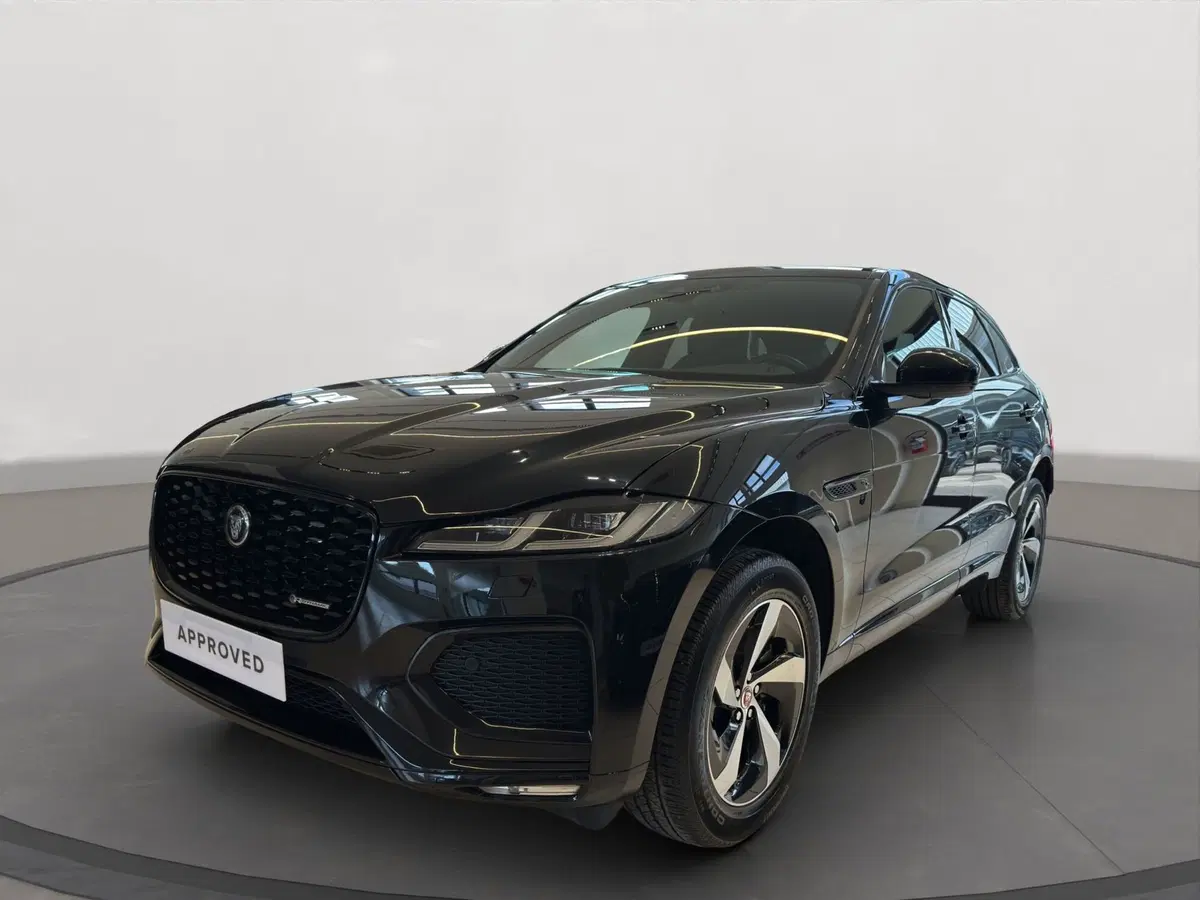 Jaguar F-Pace usata a Latina