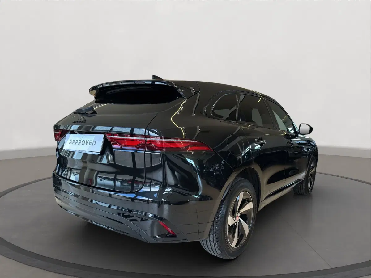 Jaguar F-Pace usata a Latina (2)