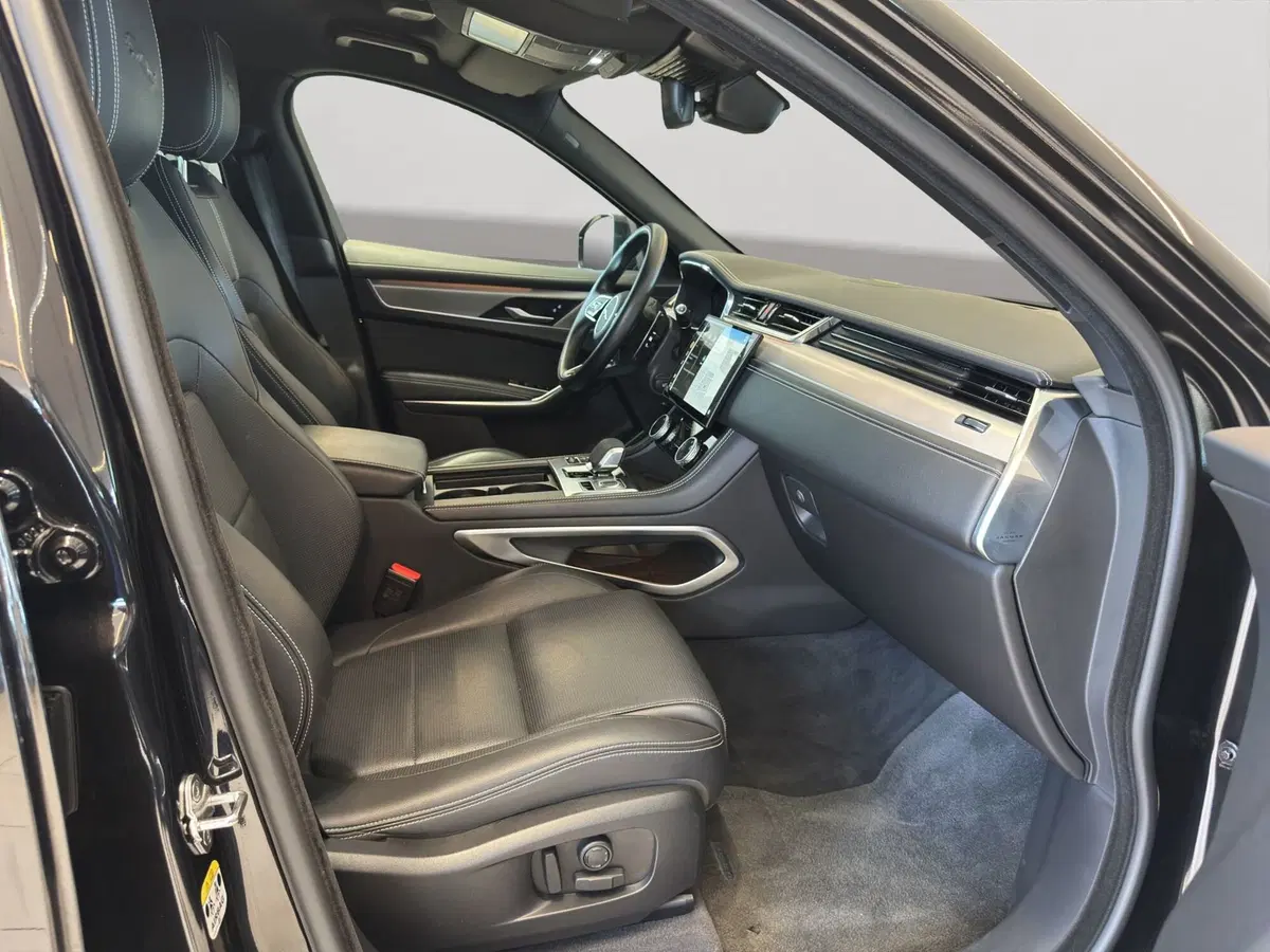 Jaguar F-Pace usata a Latina (3)