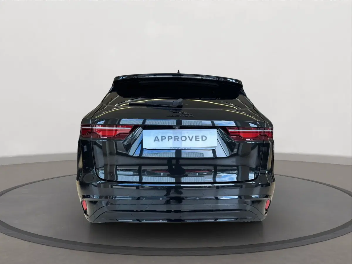 Jaguar F-Pace usata a Latina (7)