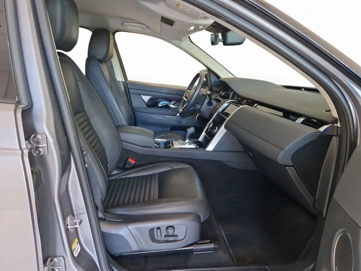 Land Rover Discovery Sport usata a Modena (12)