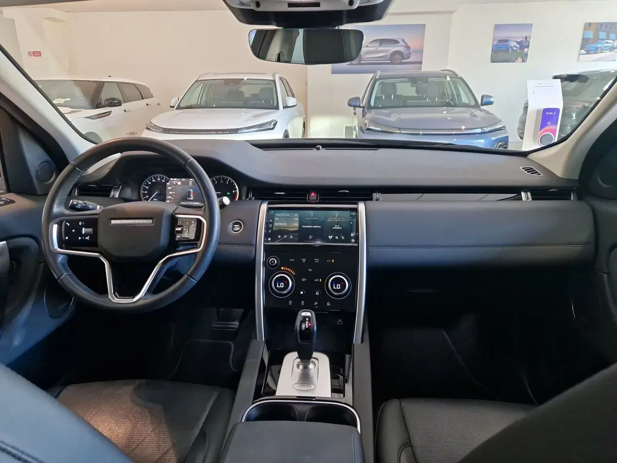 Land Rover Discovery Sport usata a Modena (16)