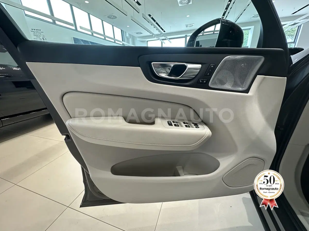 Volvo XC60 usata a Forlì-Cesena (15)