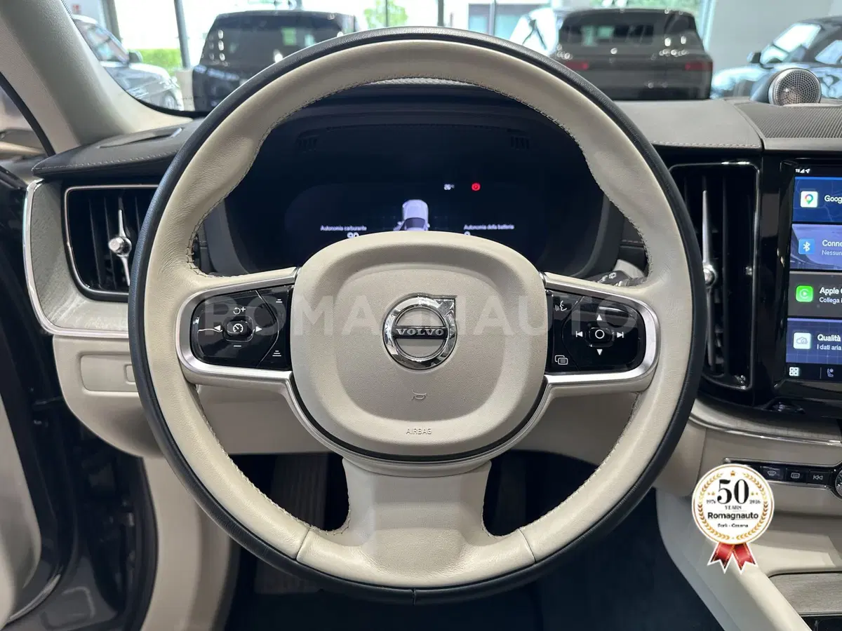 Volvo XC60 usata a Forlì-Cesena (16)