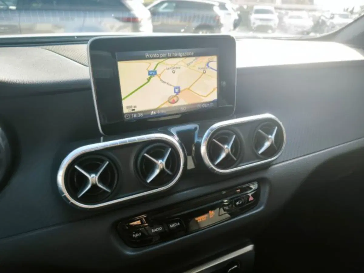 Mercedes-Benz Classe X Pick-up usata a Livorno (10)