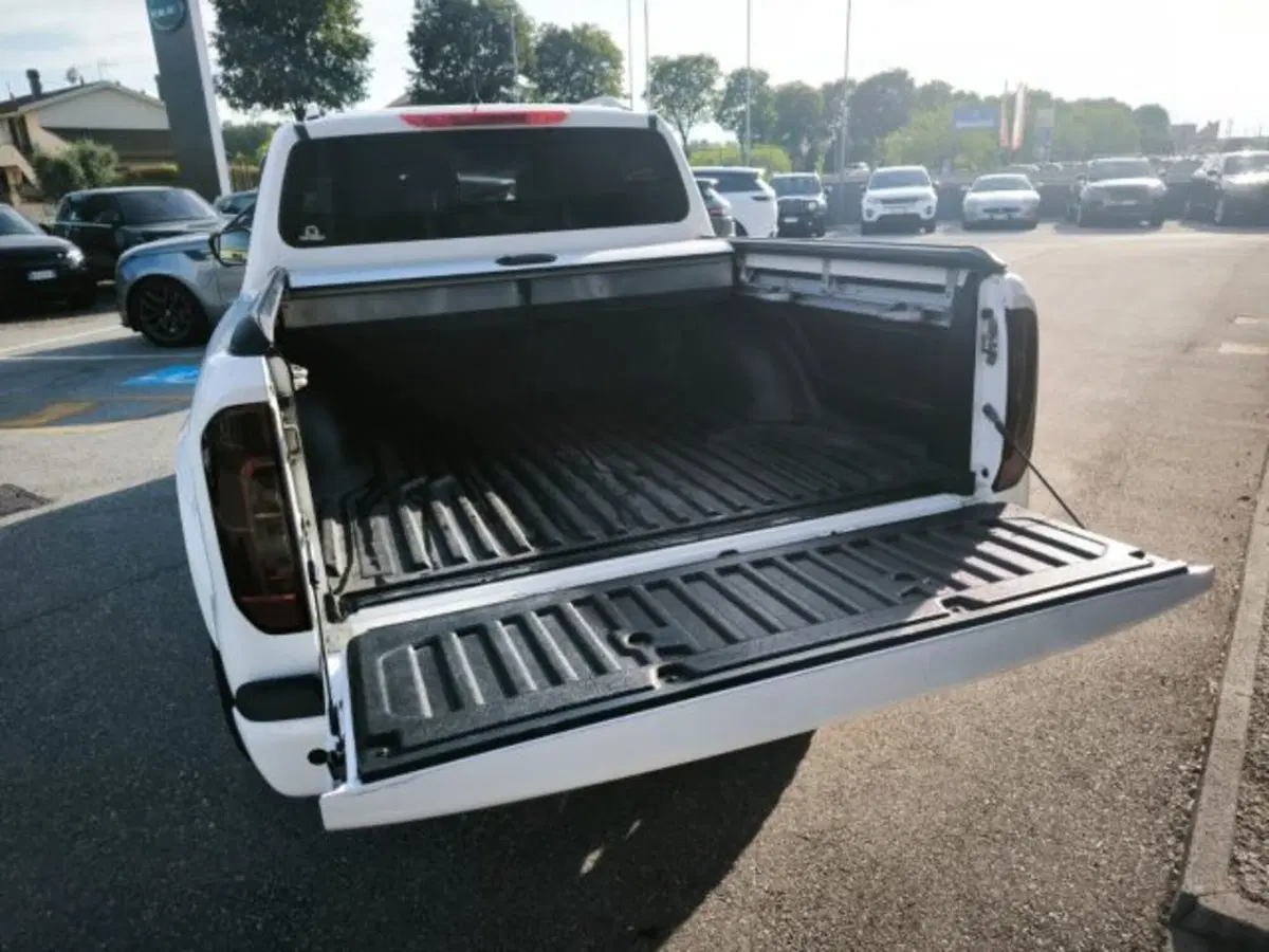 Mercedes-Benz Classe X Pick-up usata a Livorno (11)