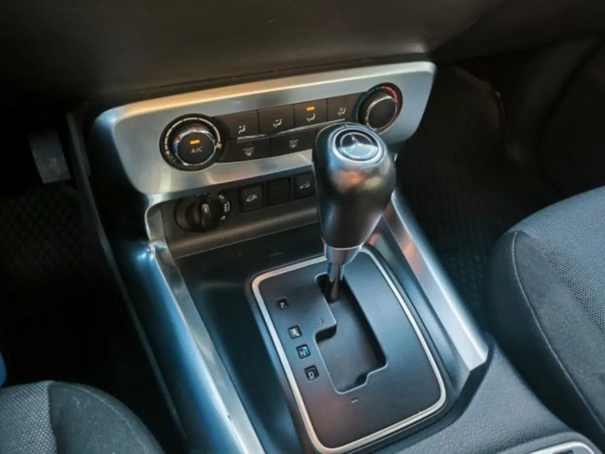 Mercedes-Benz Classe X Pick-up usata a Livorno (9)