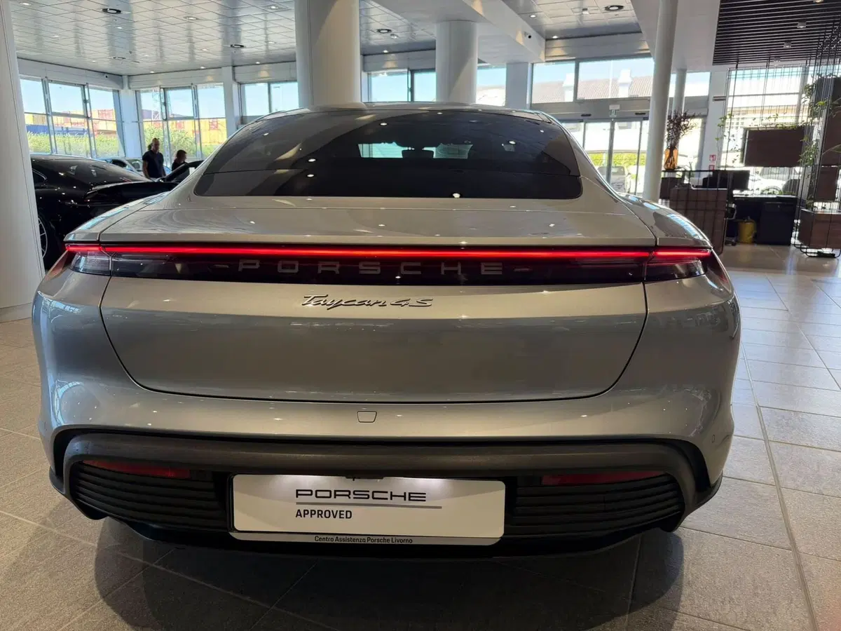 Porsche Taycan usata a Firenze (4)