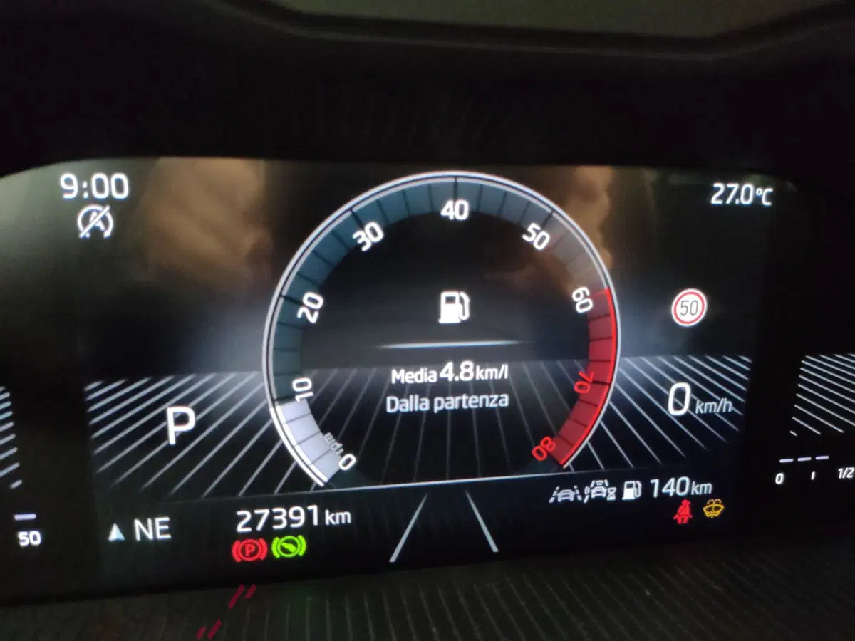 Skoda Kamiq usata a Varese (18)