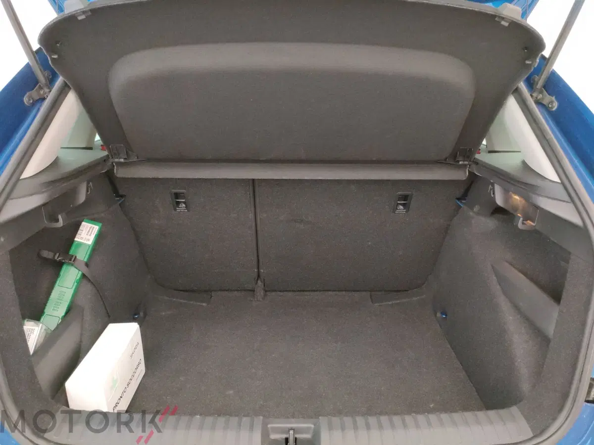 Skoda Kamiq usata a Varese (9)