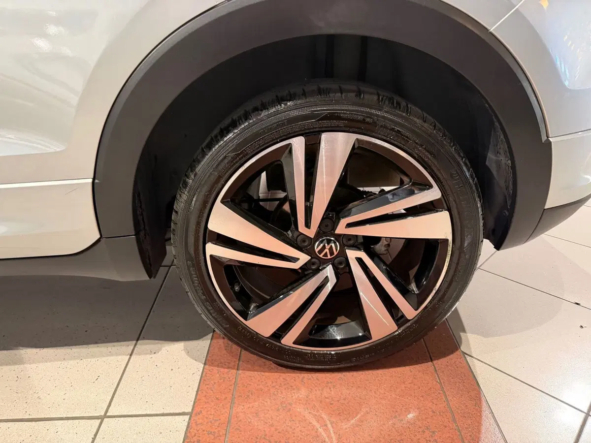Volkswagen T-Cross usata a Genova (15)