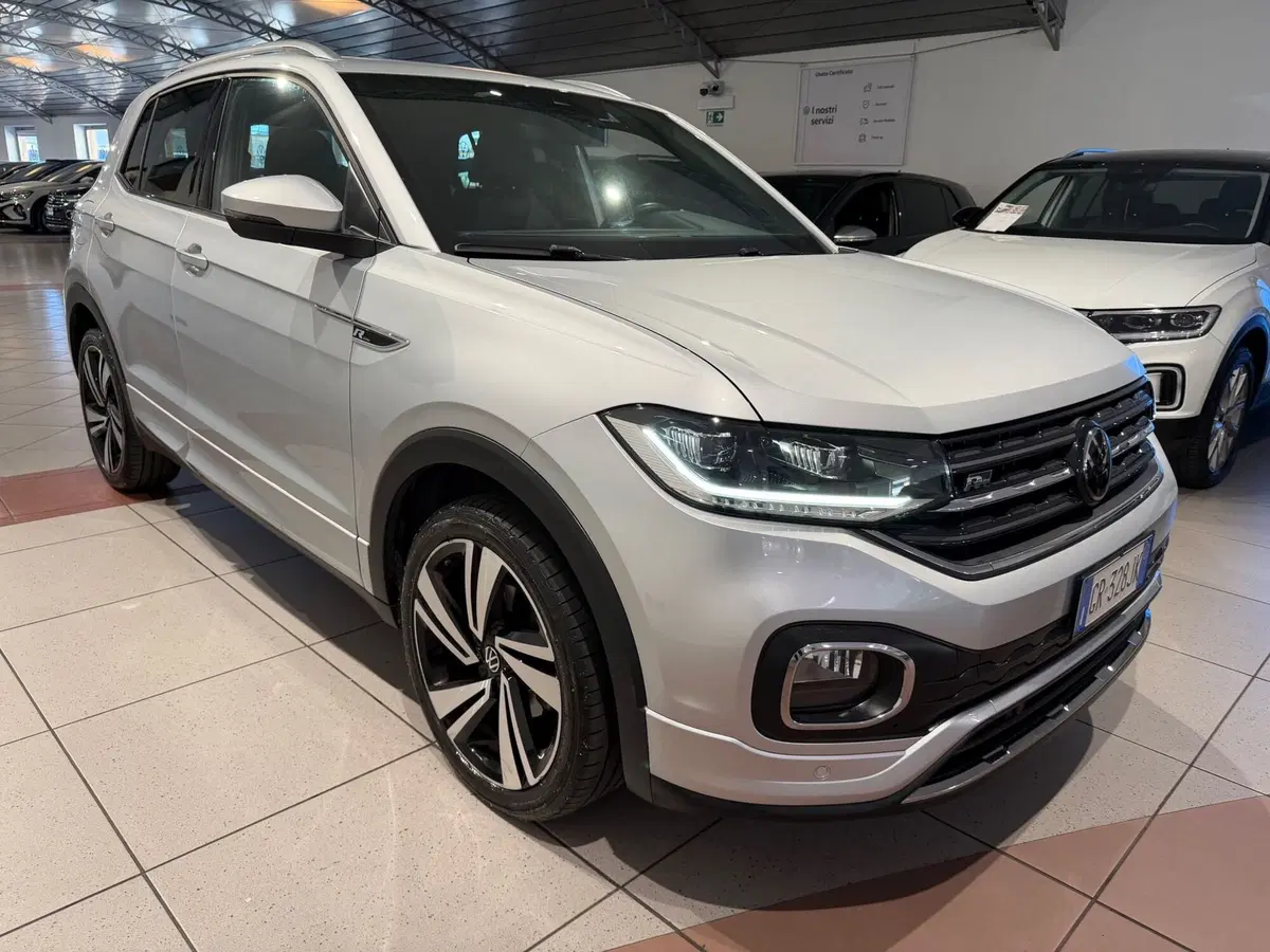 Volkswagen T-Cross usata a Genova (6)
