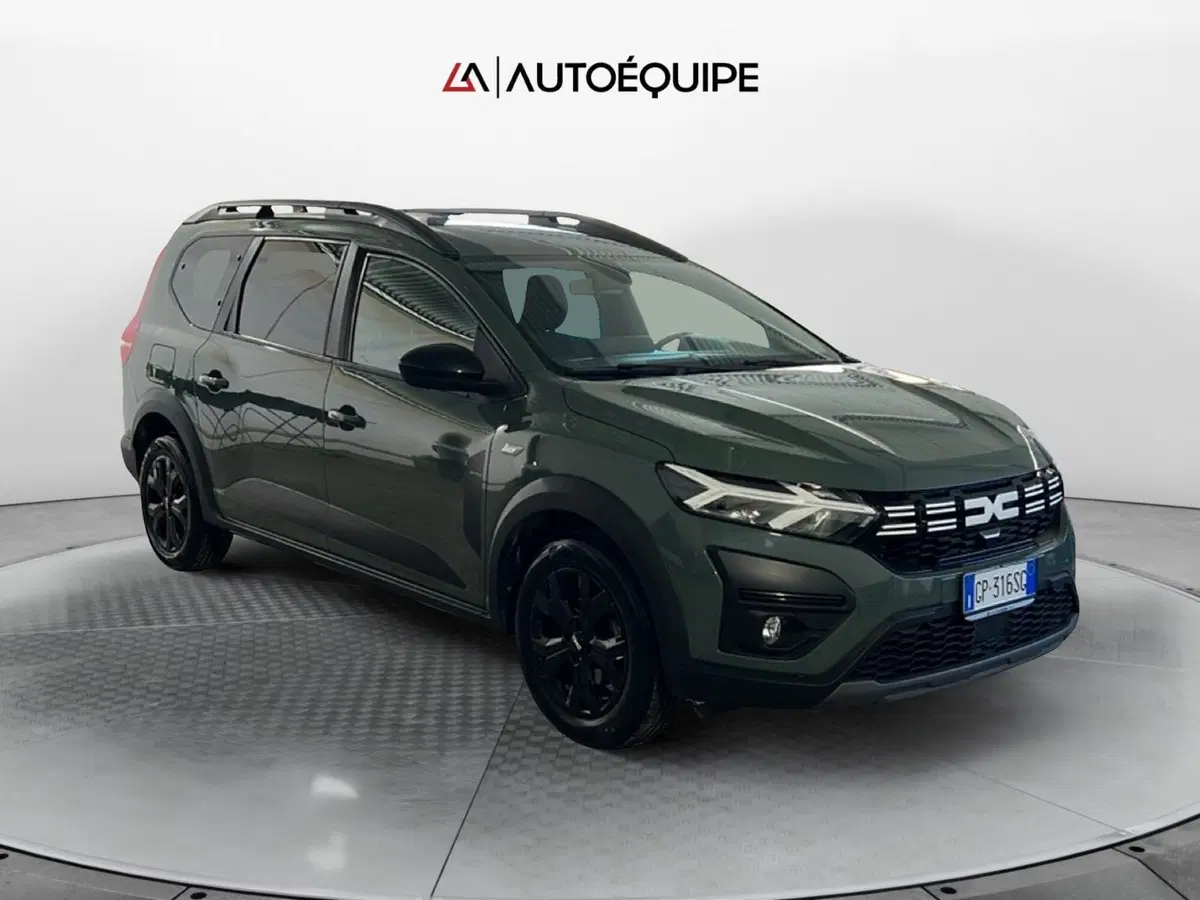 Dacia Jogger usata a Roma (7)
