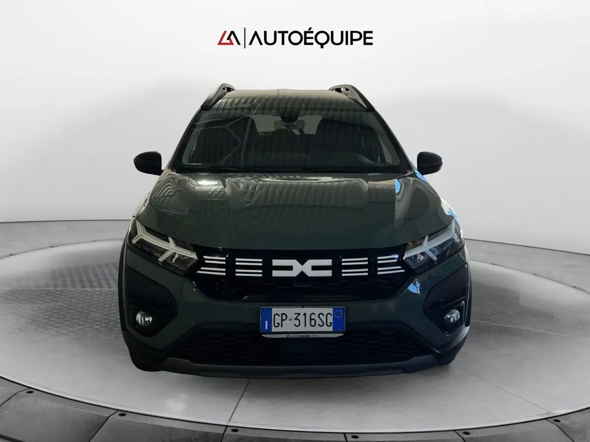 Dacia Jogger usata a Roma (8)
