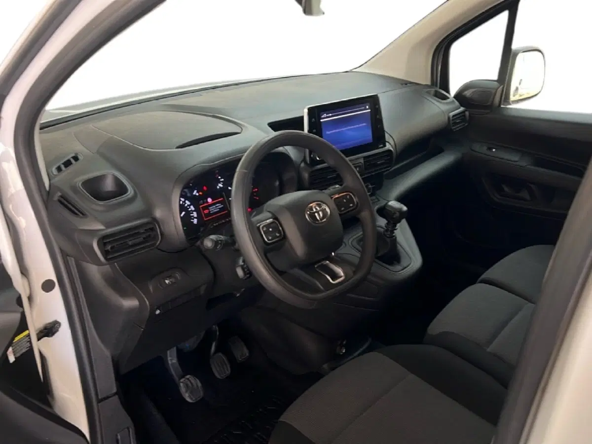 Toyota Proace City Furgone usata a Roma (11)