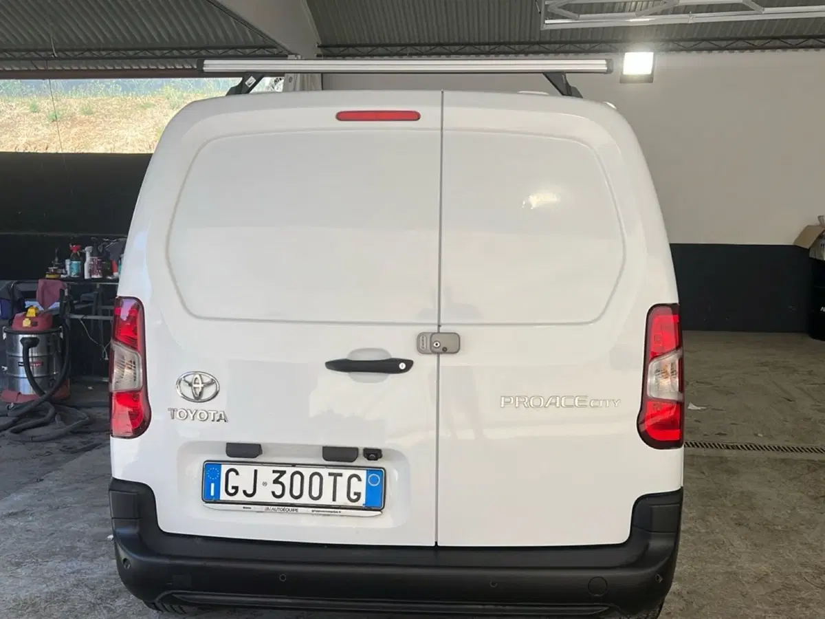 Toyota Proace City Furgone usata a Roma (4)