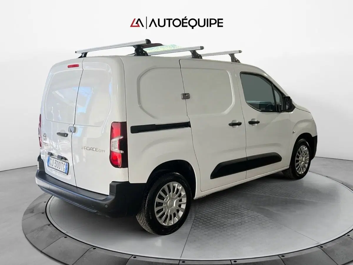 Toyota Proace City Furgone usata a Roma (5)
