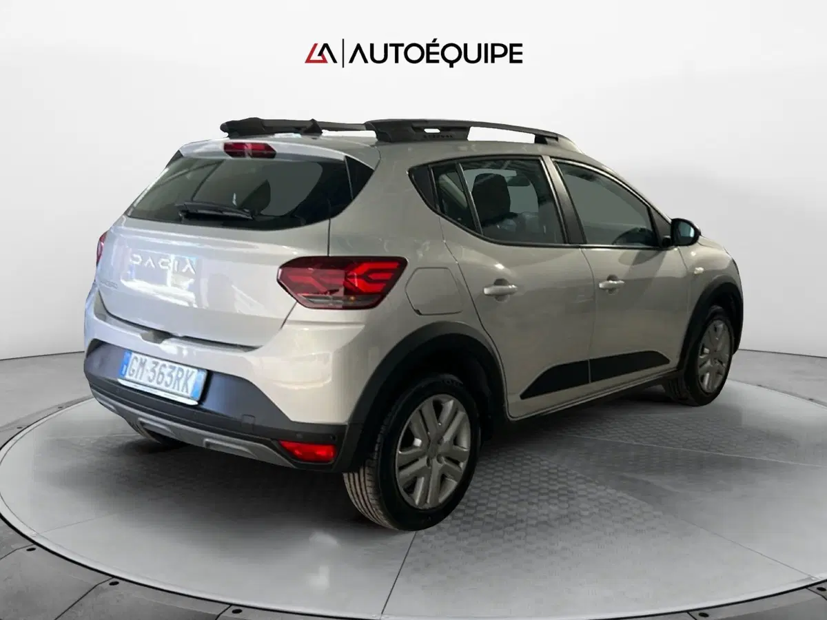 Dacia Sandero usata a Roma (5)