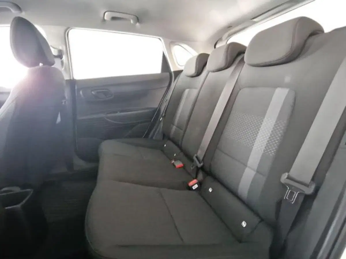 Hyundai i20 nuova a Salerno (15)