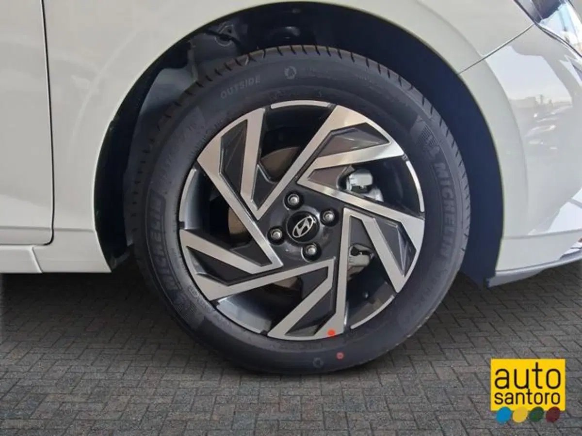 Hyundai i20 nuova a Salerno (7)