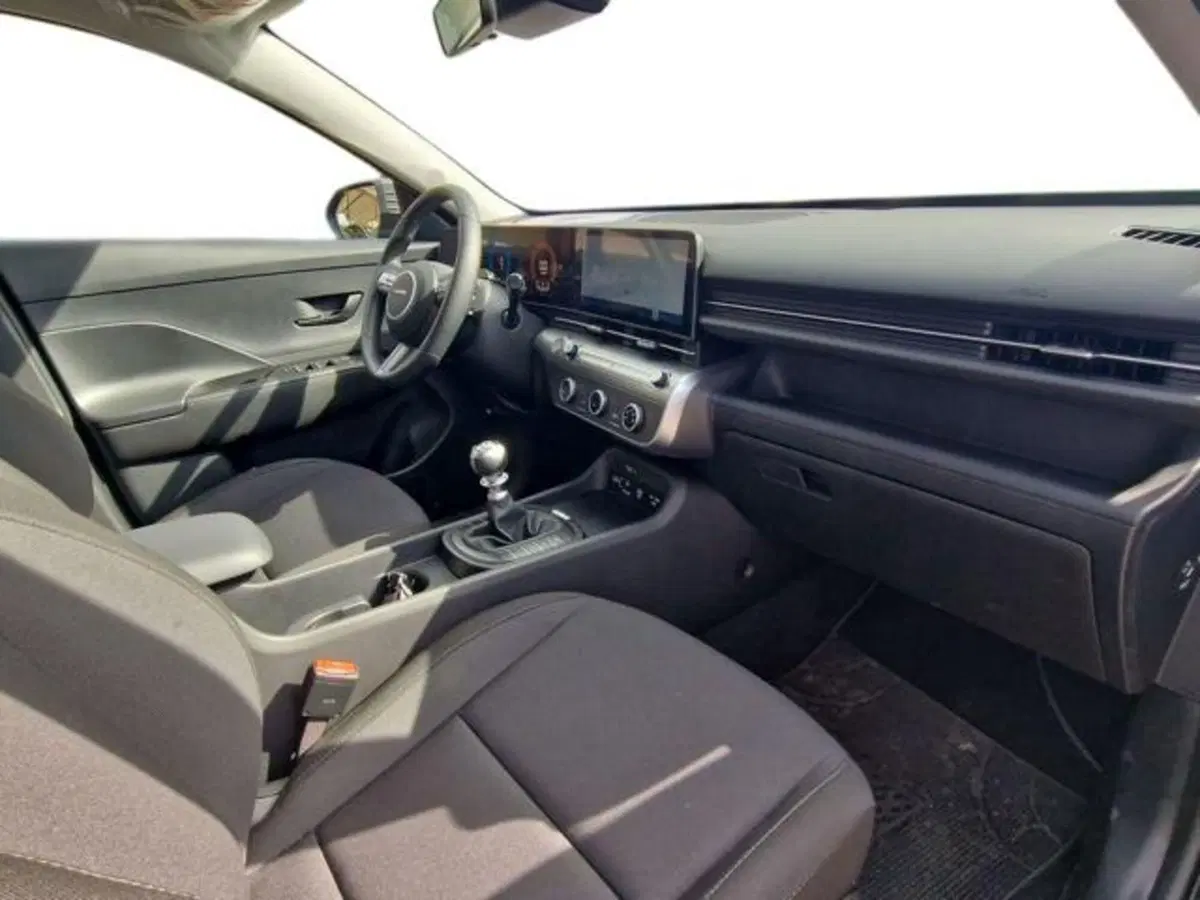Hyundai Kona nuova a Salerno (13)