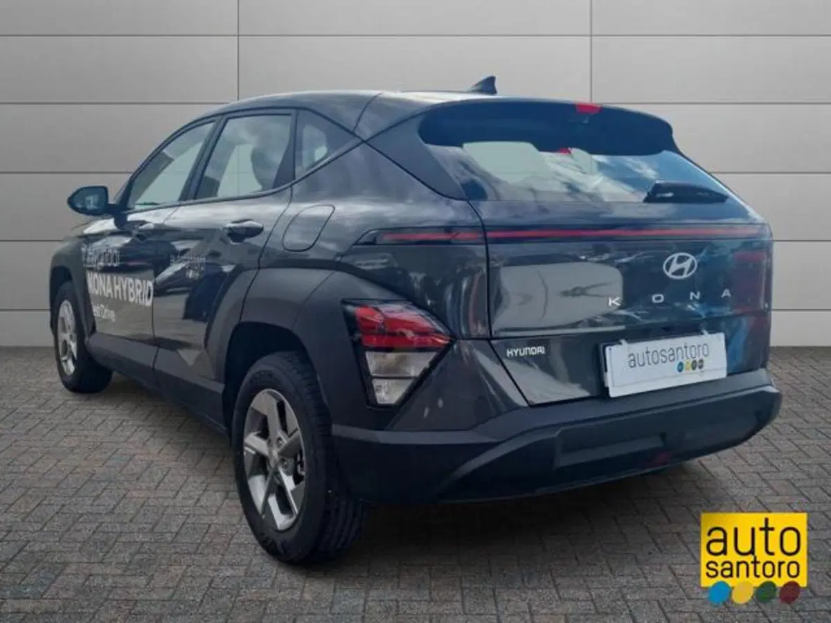 Hyundai Kona nuova a Salerno (4)