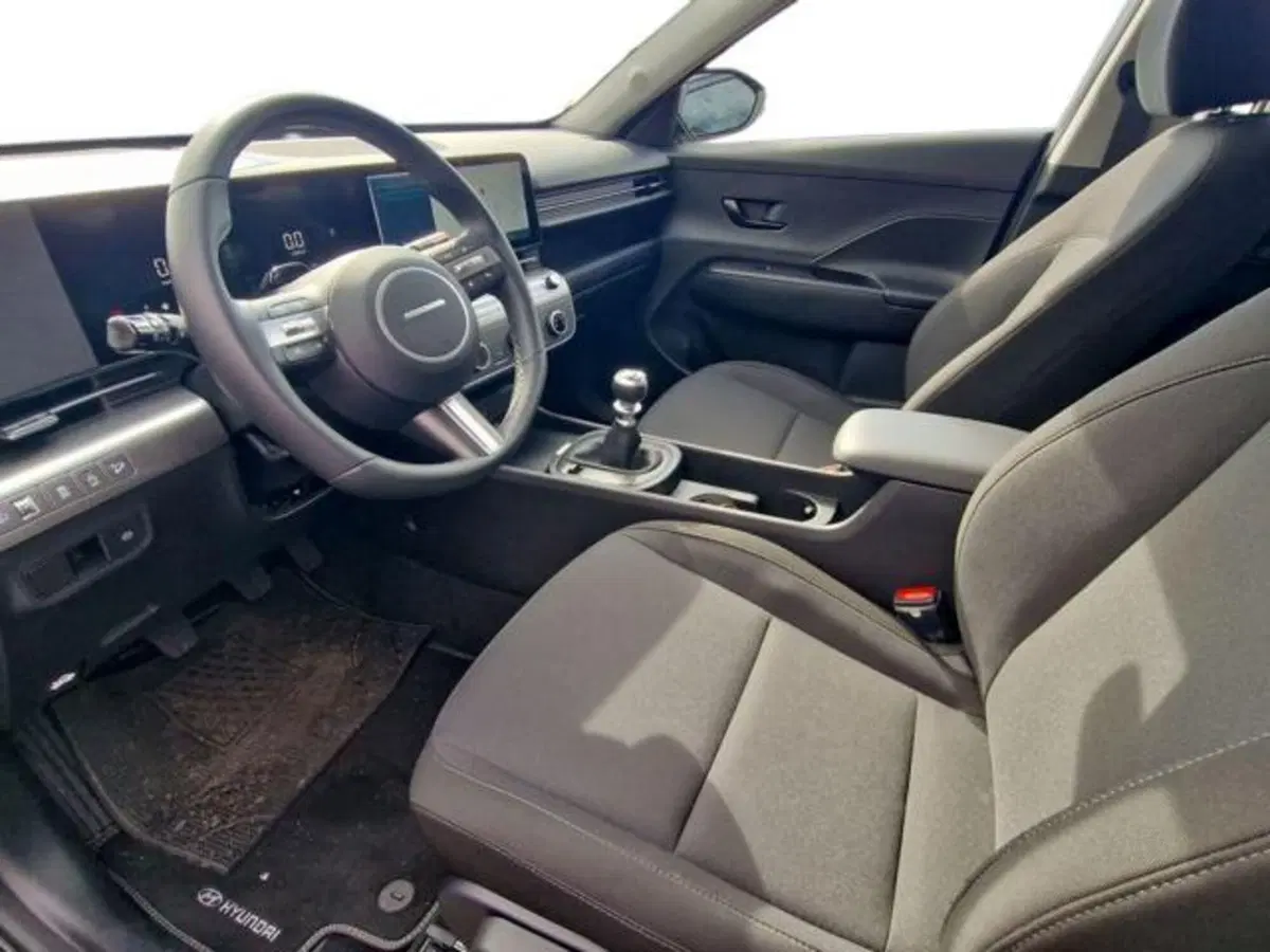 Hyundai Kona nuova a Salerno (9)