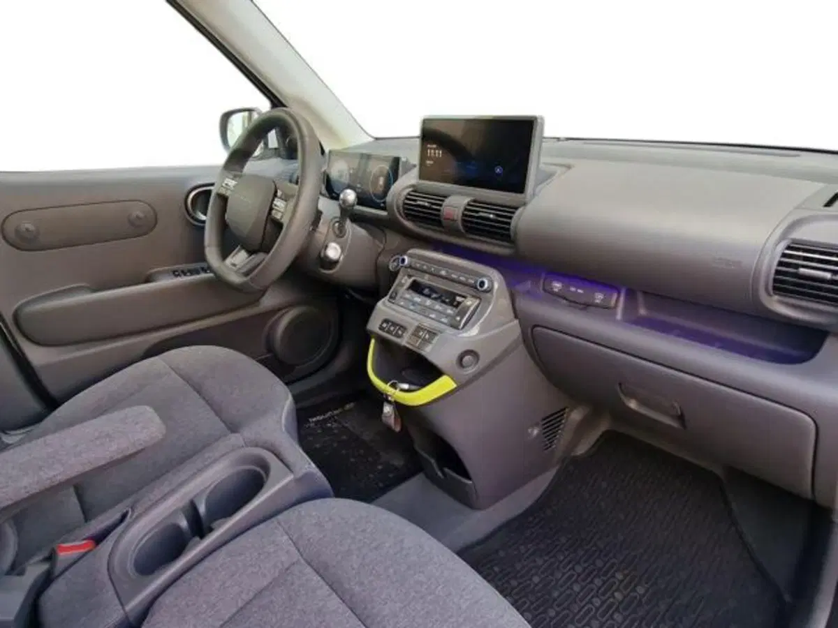 Hyundai Inster nuova a Salerno (13)