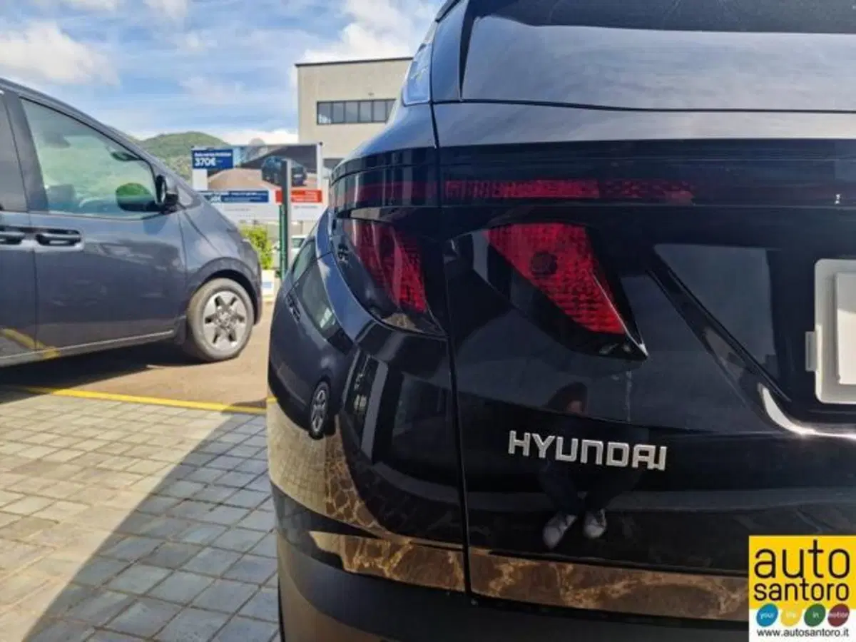 Hyundai Tucson nuova a Salerno (14)