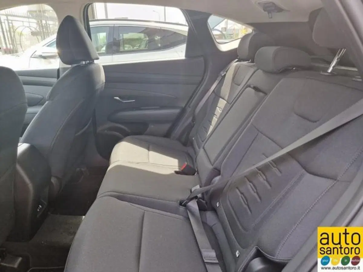 Hyundai Tucson nuova a Salerno (18)