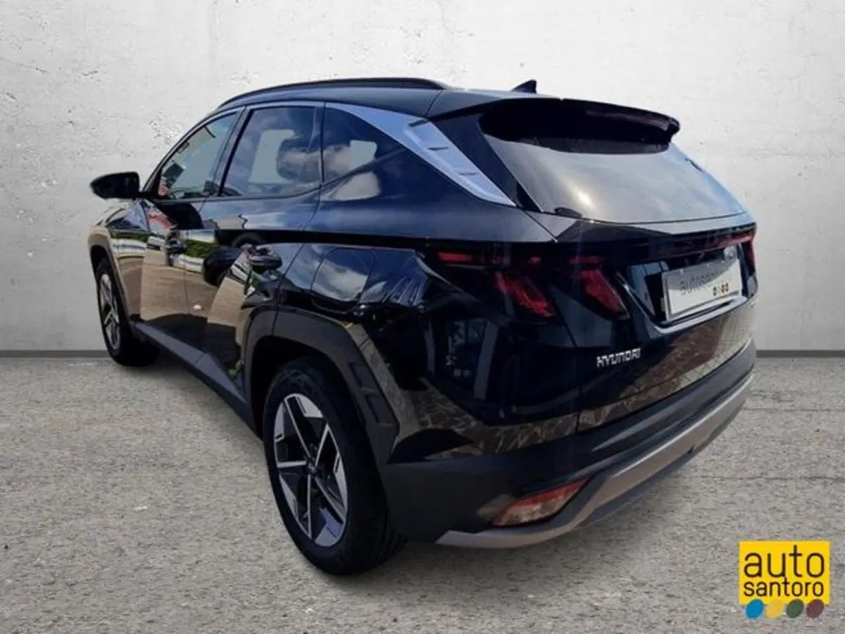 Hyundai Tucson nuova a Salerno (4)