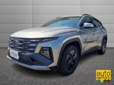 Hyundai Tucson 1.6 crdi 48V Business 2wd dct nuova a Salerno