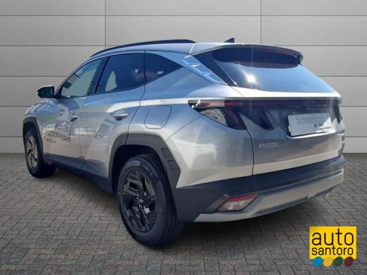 Hyundai Tucson nuova a Salerno (4)