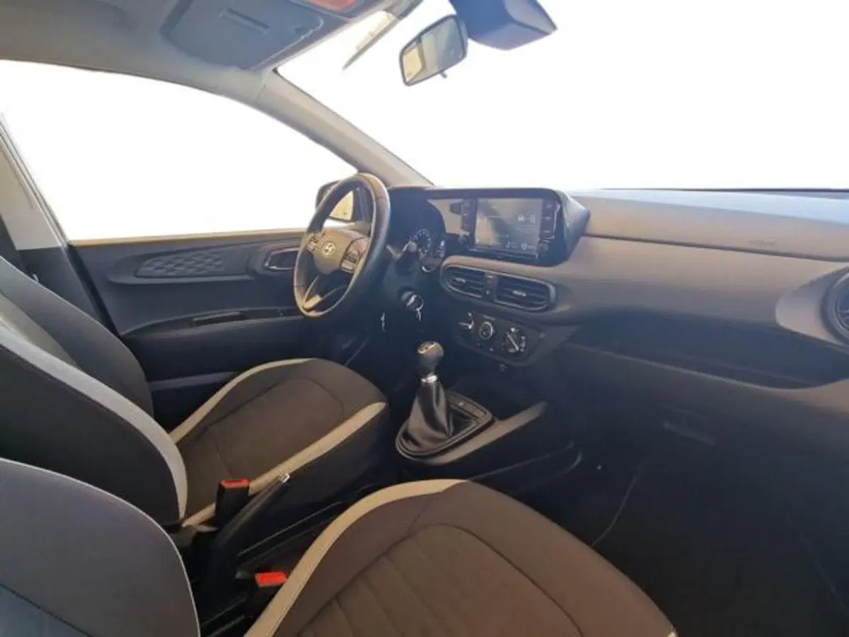Hyundai i10 usata a Salerno (13)