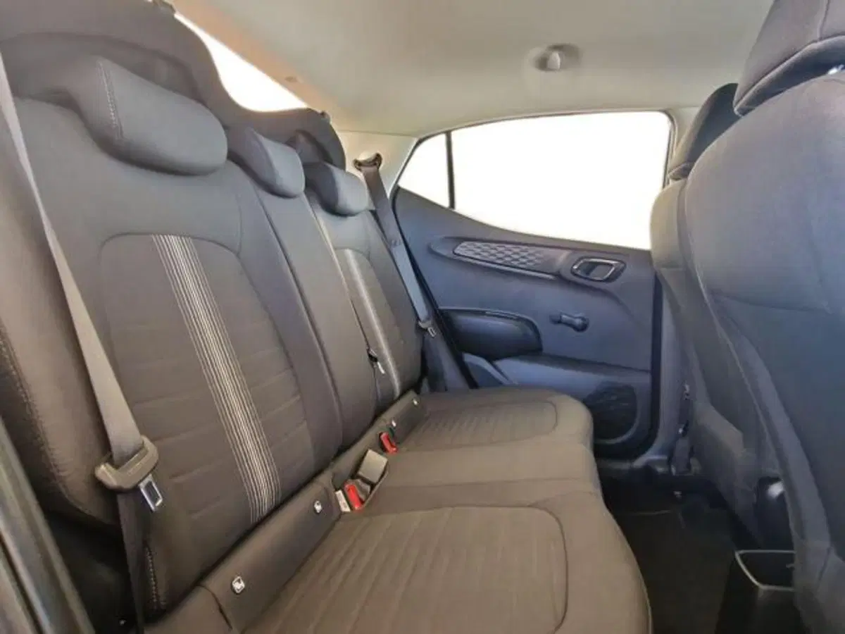 Hyundai i10 usata a Salerno (14)