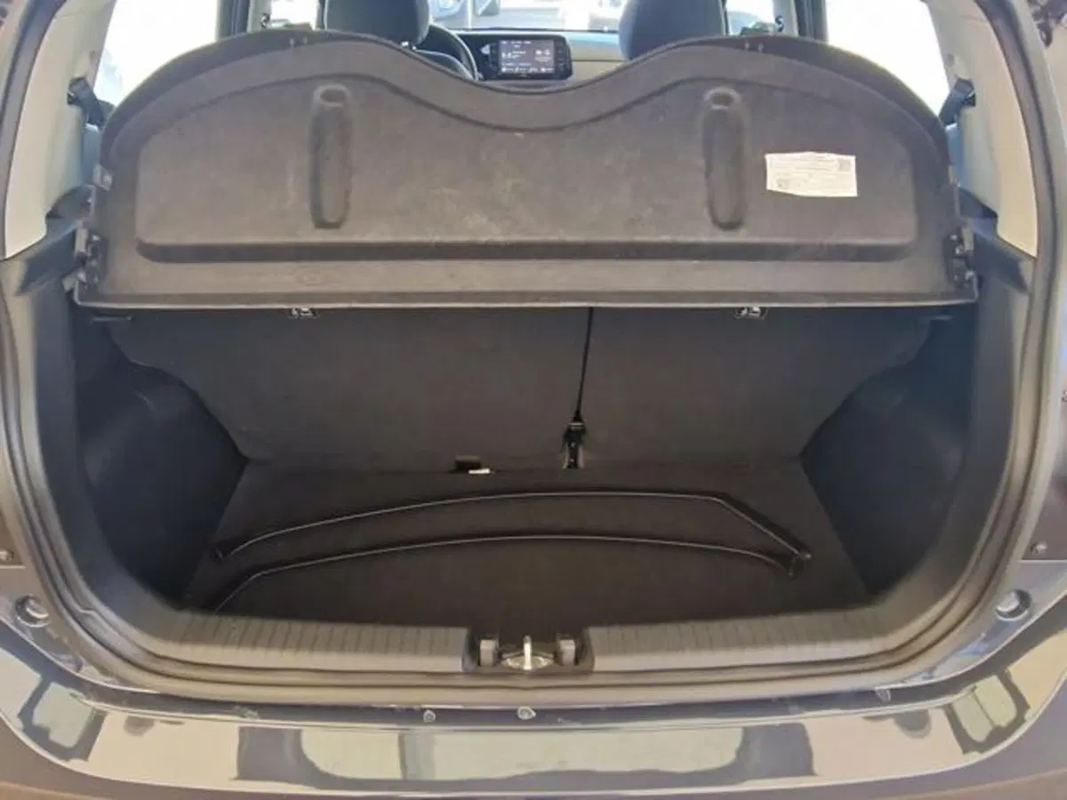 Hyundai i10 usata a Salerno (19)